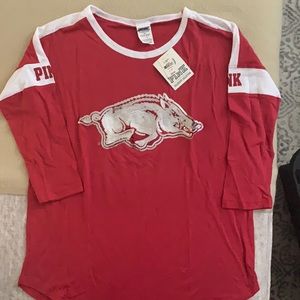 VS pink Arkansas razorbacks tee